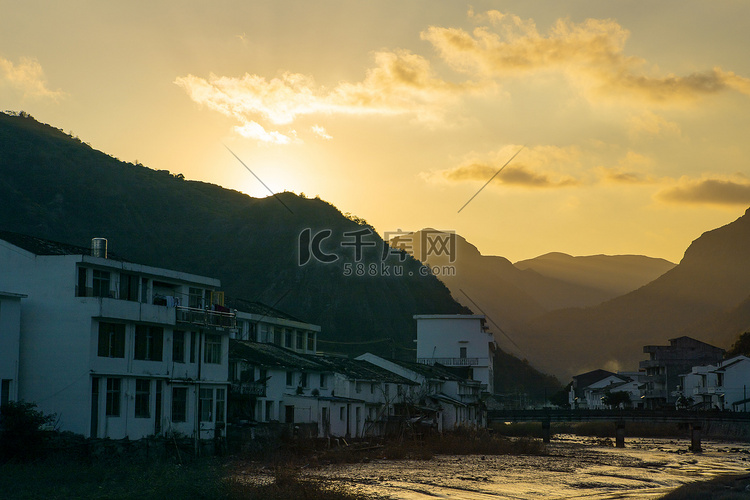 农村建筑夕阳房屋农村无摄影图配