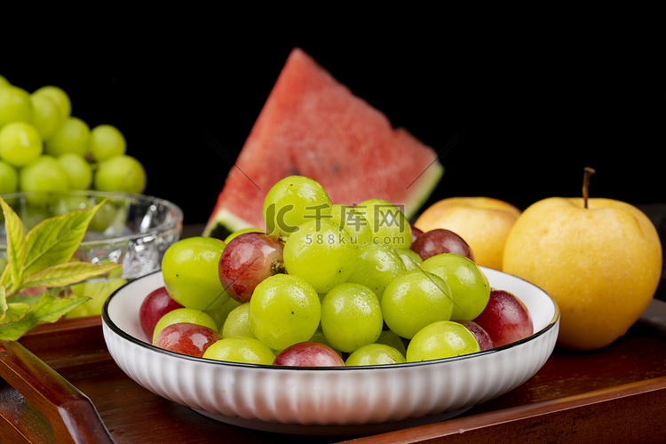 水果饮食青提新鲜水果摄影图配图