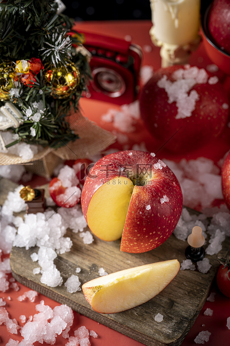 圣诞圣诞节苹果夜苹果背景图摄影