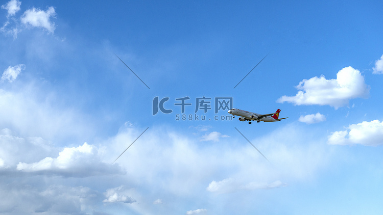 天空飞机上午飞机夏季素材摄影图
