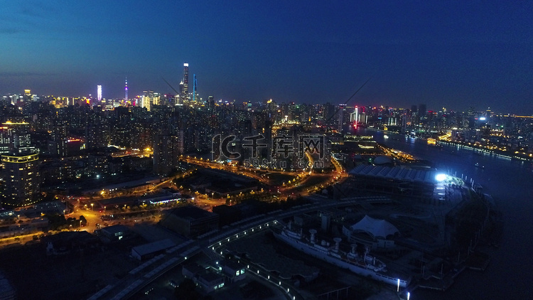 4K航拍上海滨江城市夜景