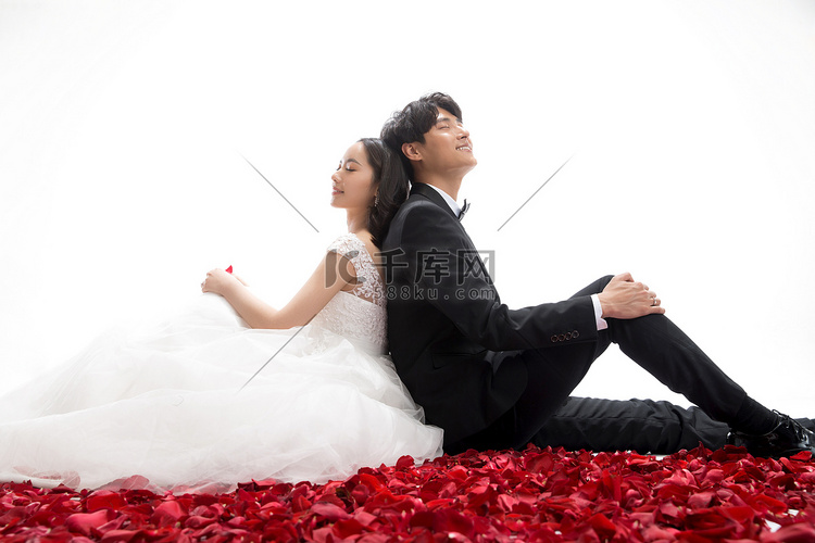浪漫的新郎和新娘