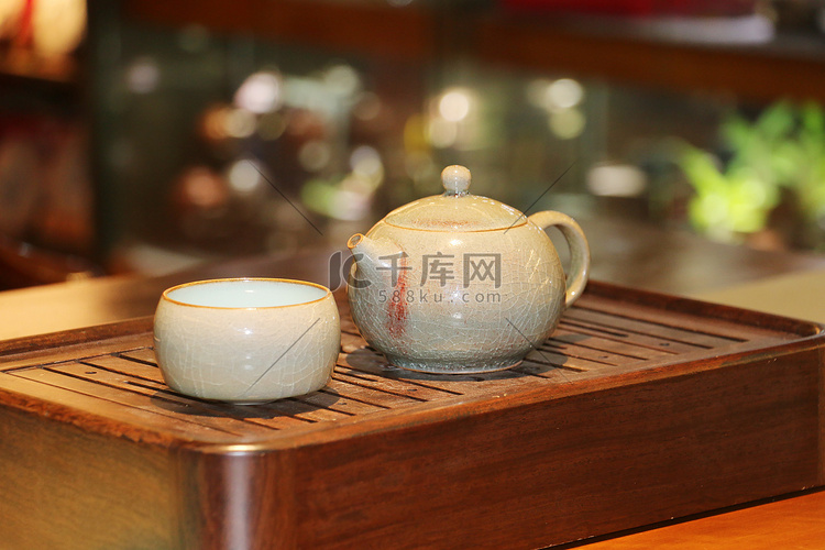 瓷器茶盘泡茶神器办公喝茶摄影图