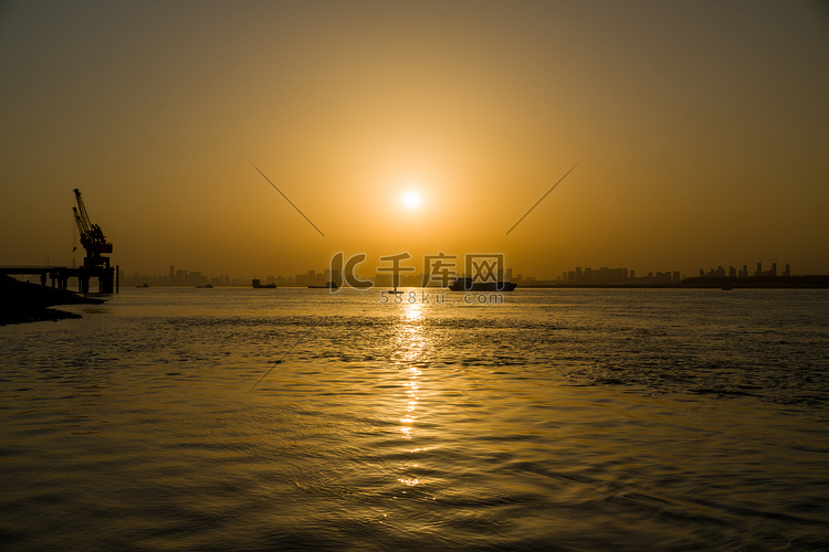 武汉城市风光夕阳风光沙滩俯拍摄