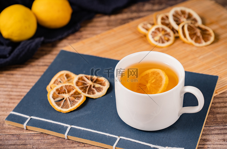 柠檬茶茶饮茶水柠檬片柠檬干片摄