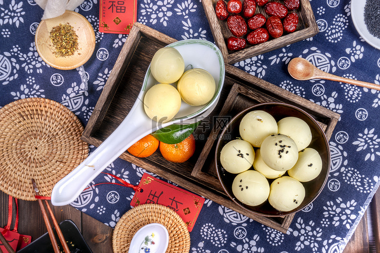 芝麻馅香甜美味汤圆食材摄影图配