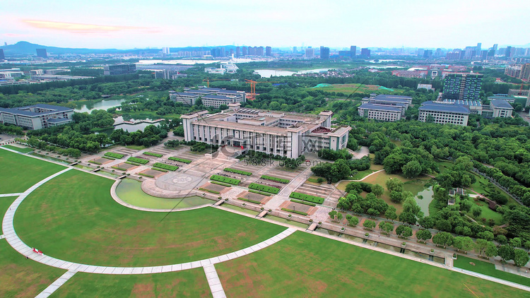 航拍南京东南大学双一流高校大学