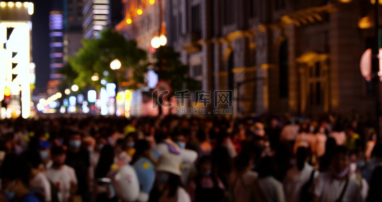 夜景繁华街道步行街人群拥挤虚影