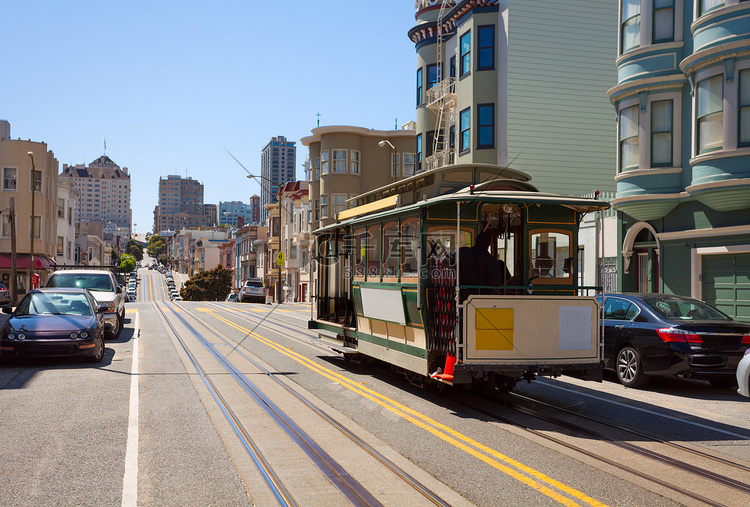 在夏天的 San Francisco 电车