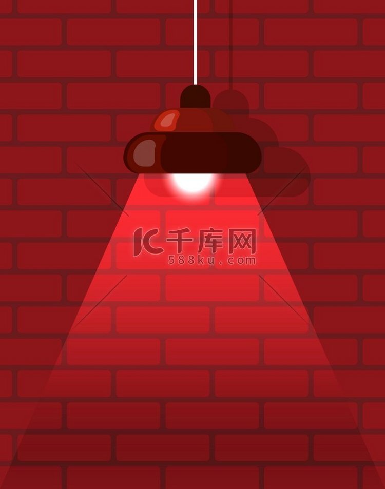 红色砖墙附近的吊灯，照明电子设