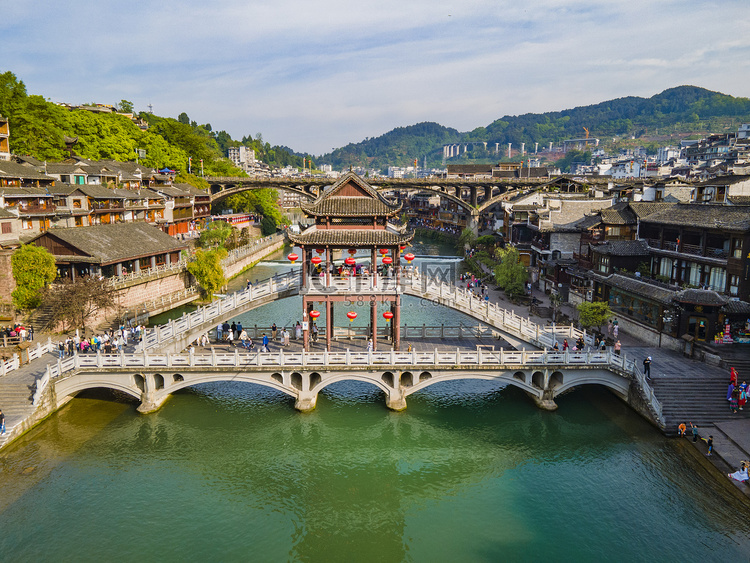 城市清晨凤凰古城航拍风光沱江景