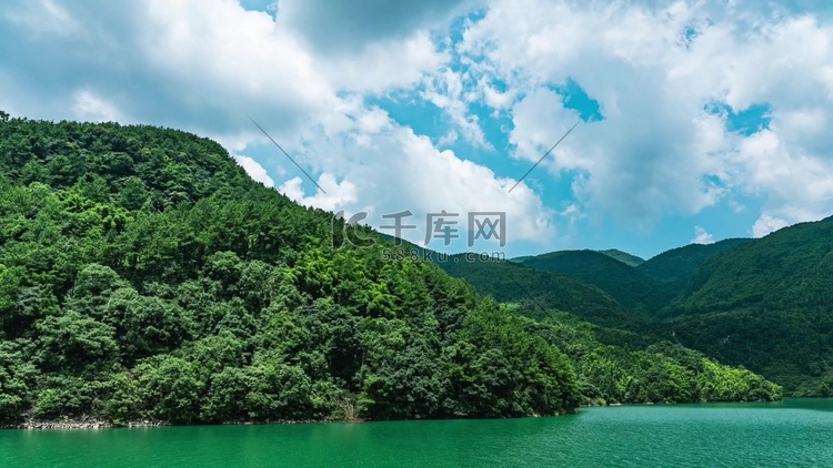 唯美蓝天白云涌动祖国山河自然风