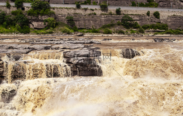 瀑布中午黄河河流动态摄影图配图
