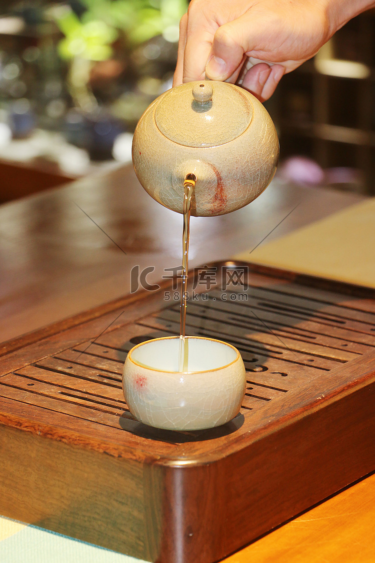 钧瓷壶瓷器泡茶茶盘茶艺摄影图配