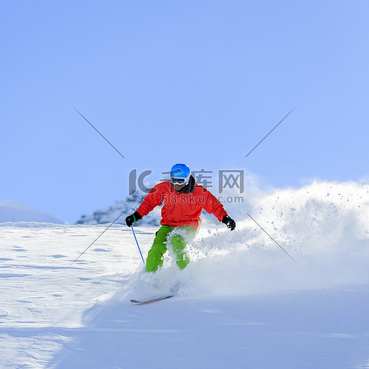 滑雪、 滑雪、 在新鲜粉雪-男