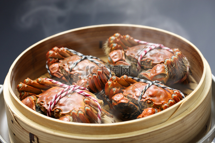 蒸上海大闸蟹，中餐