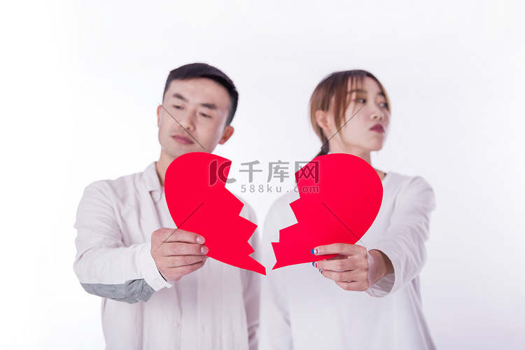 家庭矛盾争吵破碎夫妻家暴摄影图