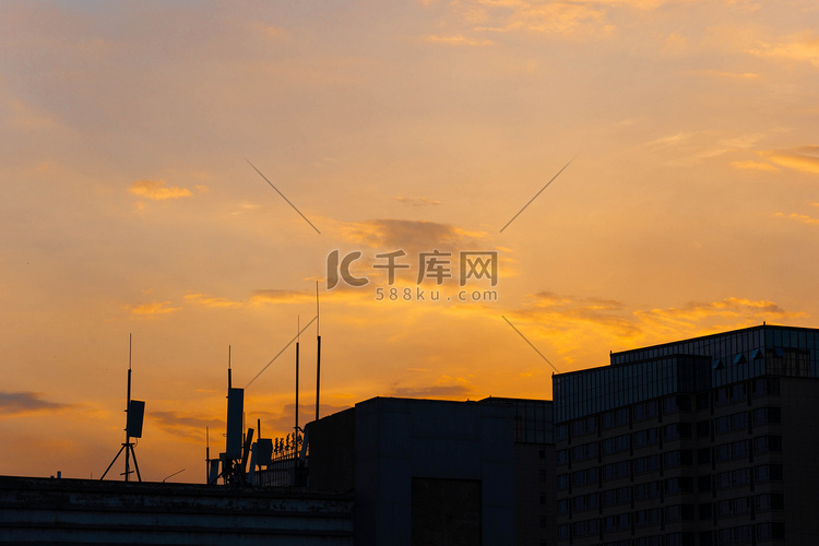 夕阳下午自然景观户外云彩摄影图
