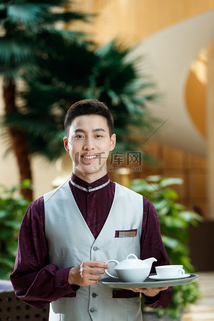 酒店服务员
