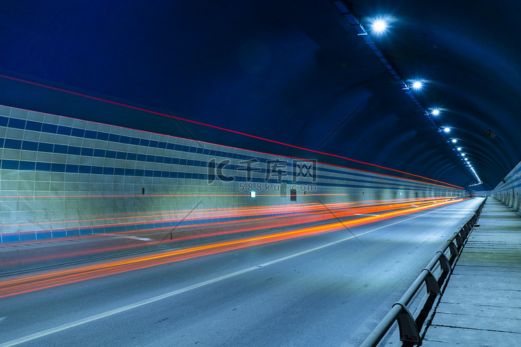 夜景隧道光绘夜晚车流摄影图配图