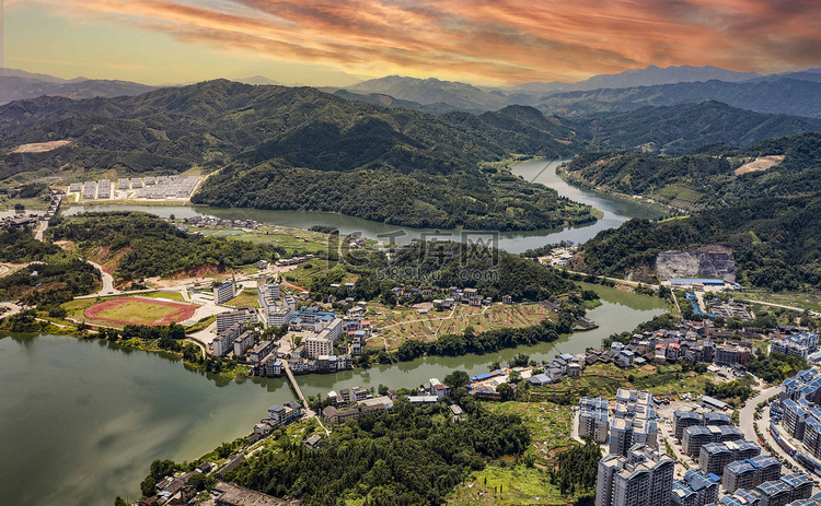 城市日落广西融水城市风光航拍楼