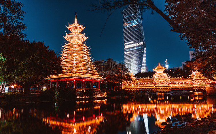 旅游锦绣中华民俗村建筑夜景