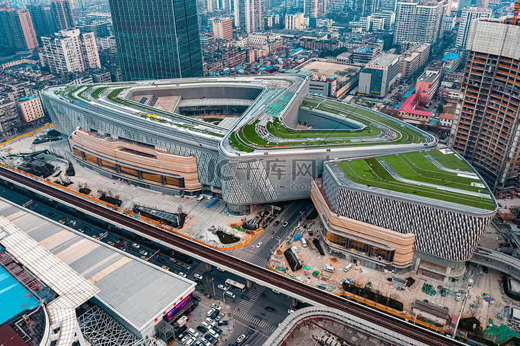 武汉城市建筑恒隆商圈航拍摄影图