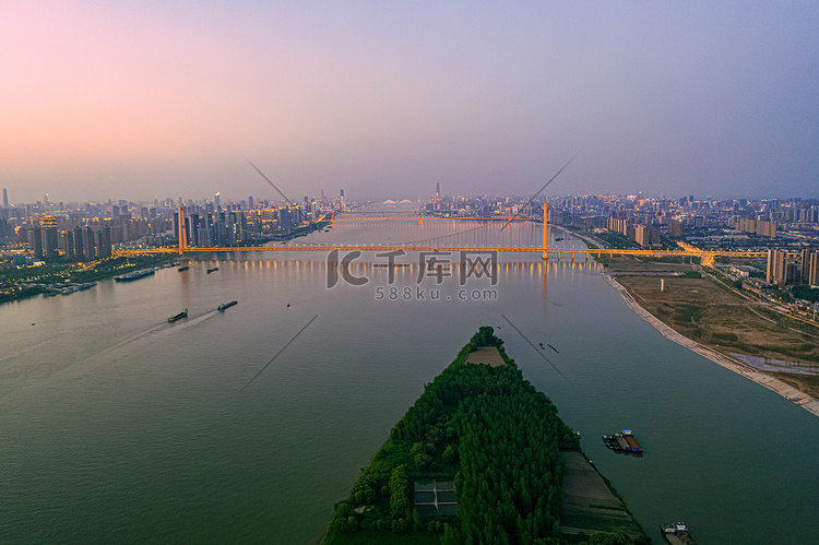 武汉城市地标日落长江白沙洲航拍