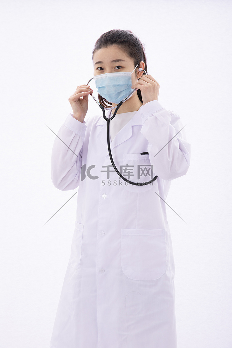 医生20世纪女性医院戴听诊器摄