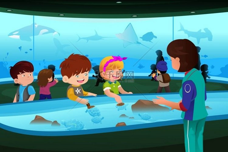 孩子们去学校实地考察水族馆的矢