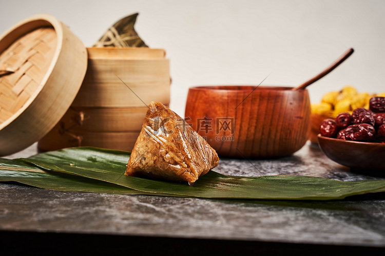 端午粽端午粽子吃粽子包粽子摄影