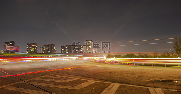 城市街道夜景流光车轨