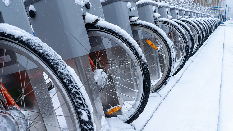 冬季自行车摄影图