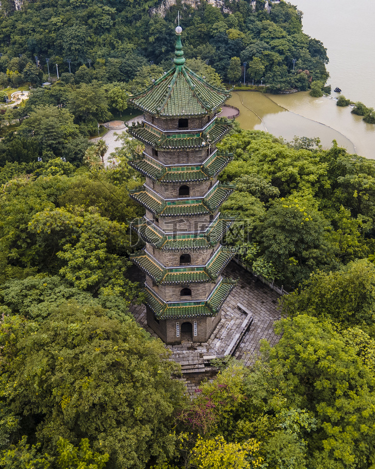 城市中午柳州蟠龙塔风光公园无人