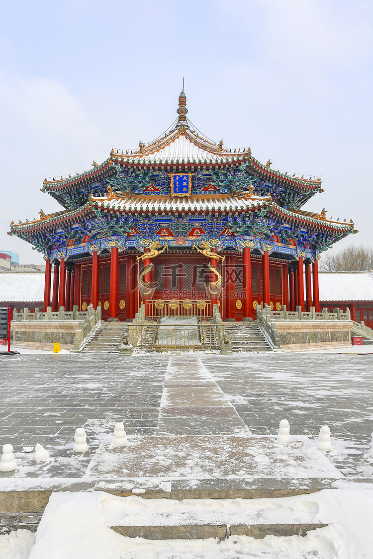 雪后中式古代建筑故宫