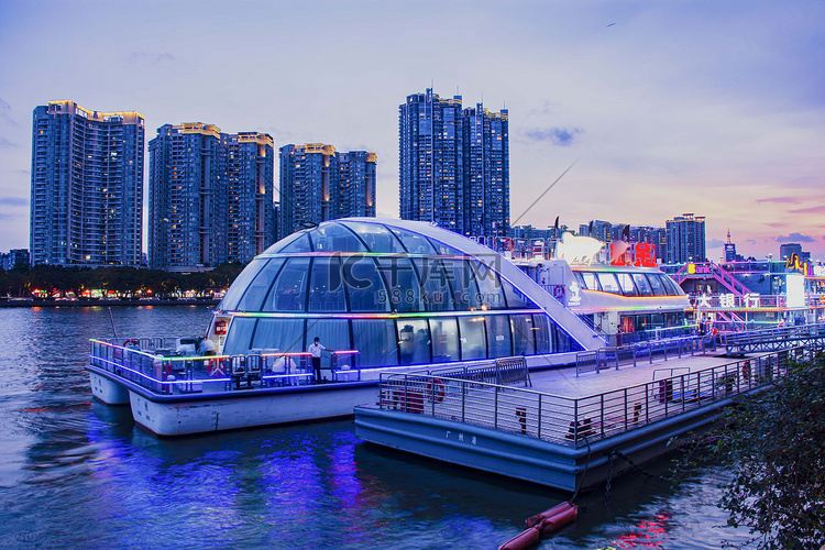 广州珠江游船码头城市摄影图配图