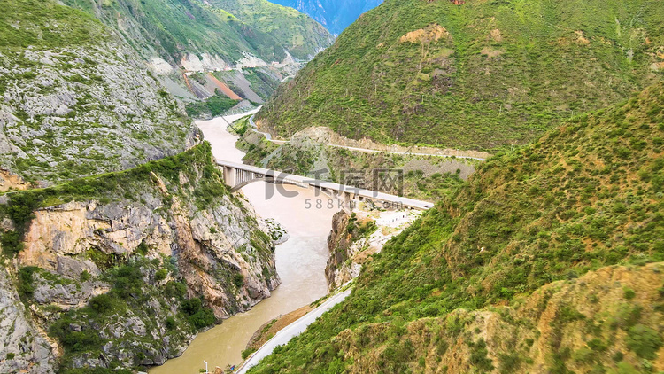 金沙江峡谷河流山脉