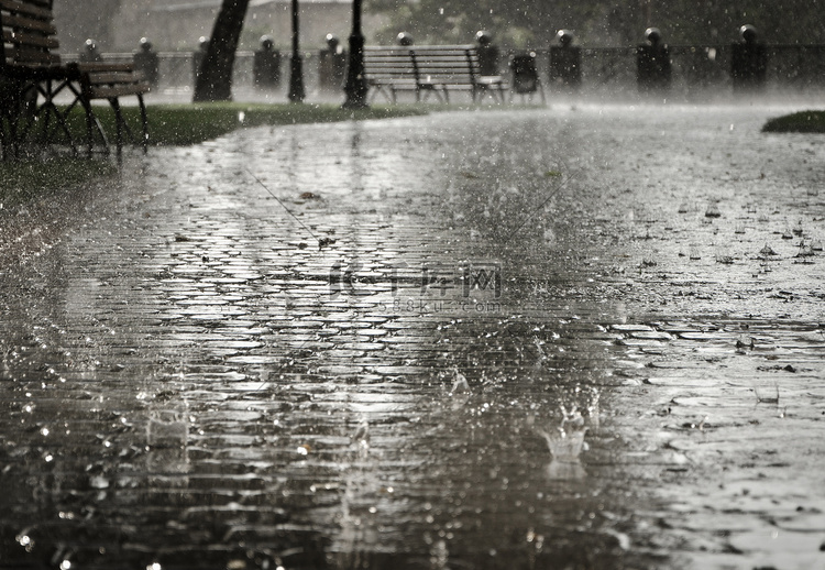 大雨