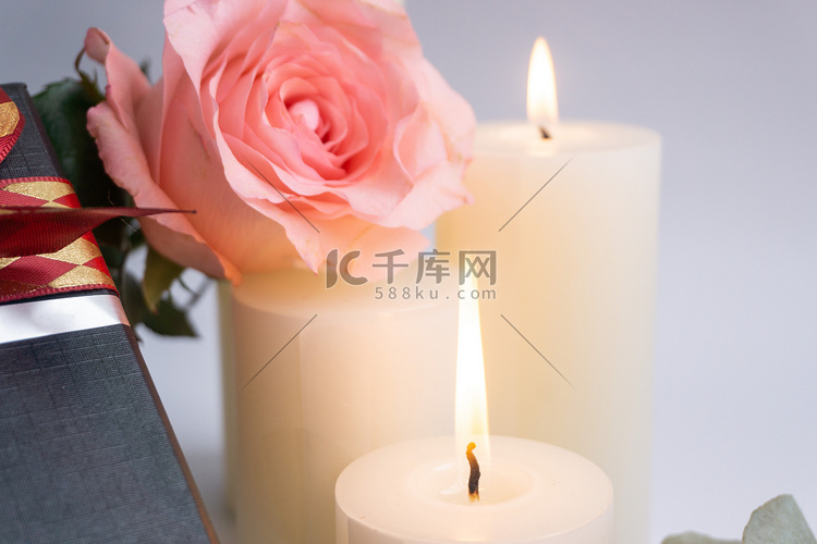 鲜花玫瑰庆祝节日礼品氛围蜡烛礼