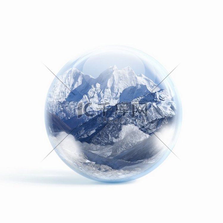 玻璃球里的雪山。一个玻璃透明的