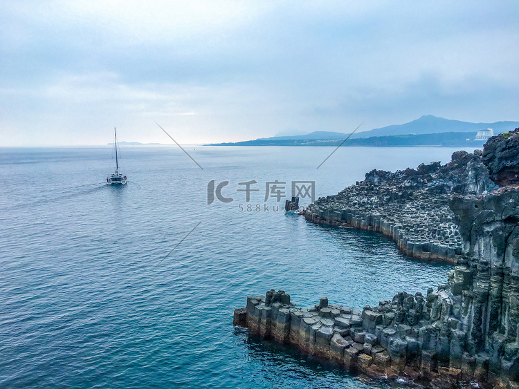 韩国济州岛景点柱状节理带风景