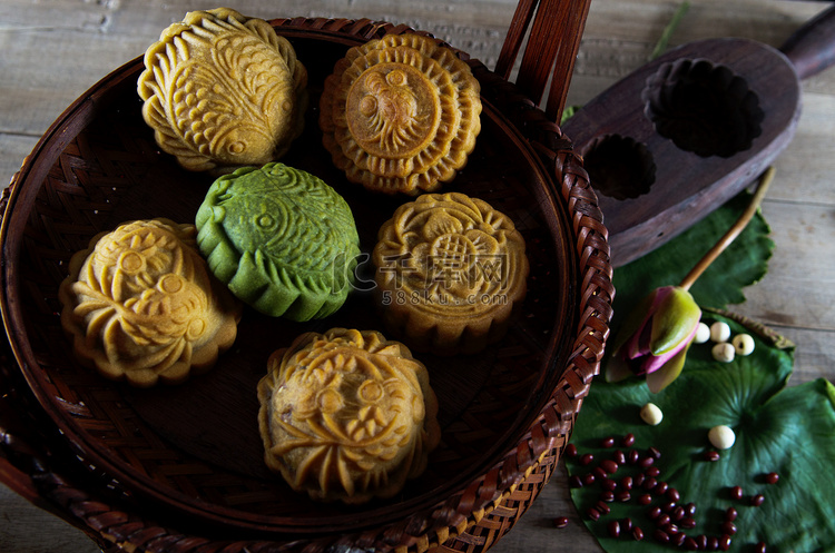 月饼, 中国中秋节食品.