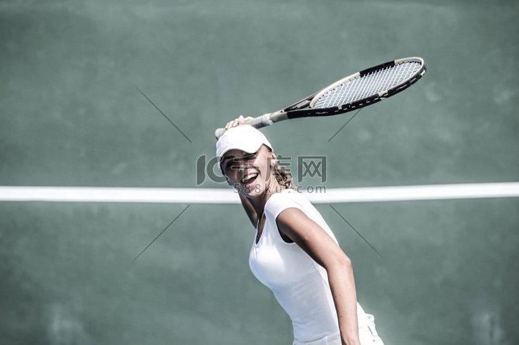 女网球运动员。女网球运动员在球