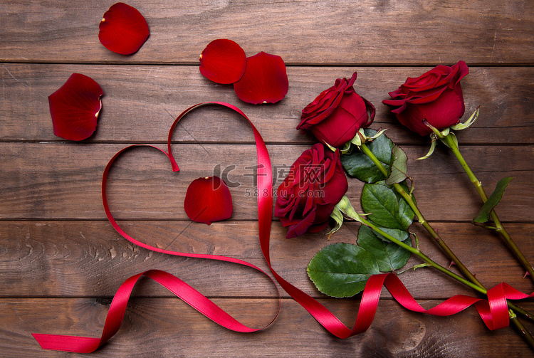 美丽的红玫瑰的情人节那天