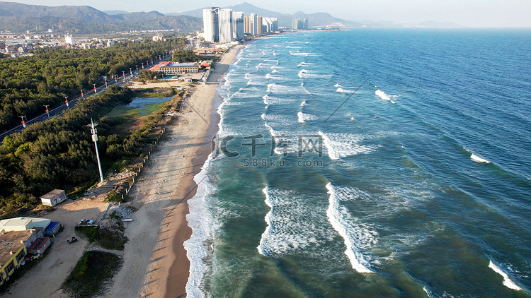 航拍海水海浪浪花海边