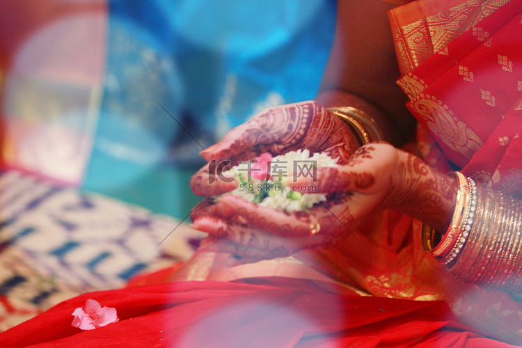 传统的印度婚礼传统和仪式与灯光