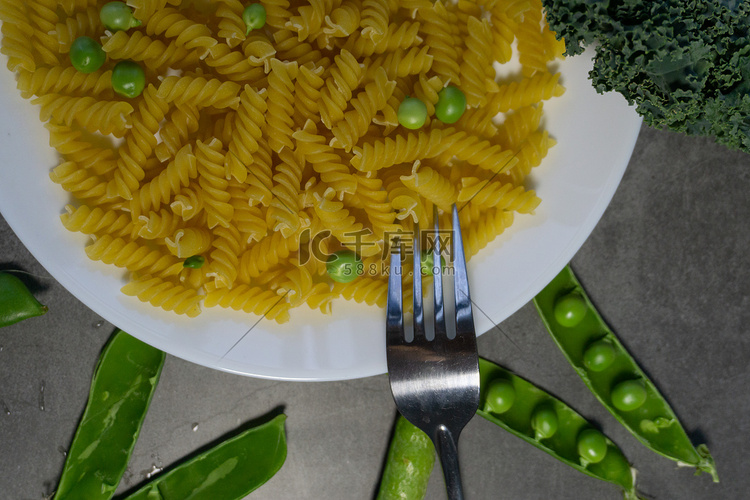 豌豆意面甘蓝绿色美食食面食黄品