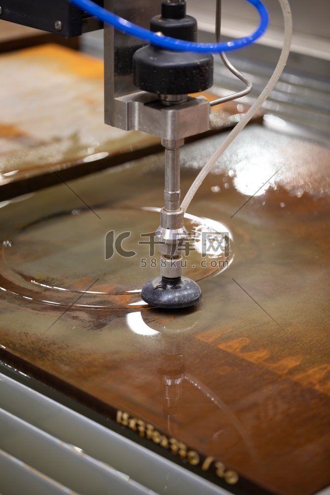 数控水射流切割机现代工业技术。