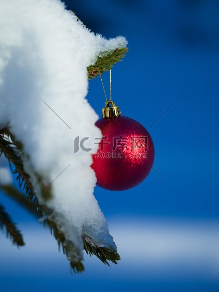 真雪圣诞树红球装饰品