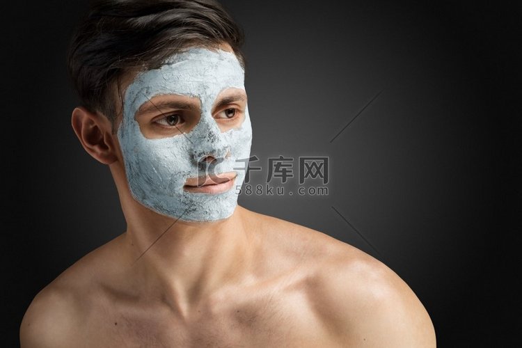 脸部泥土面膜，面部和身体皮肤护